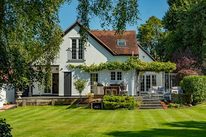 5 Bedroom Detached House For Sale In Great Gibcracks Chase, Sandon, Chelmsford, CM2