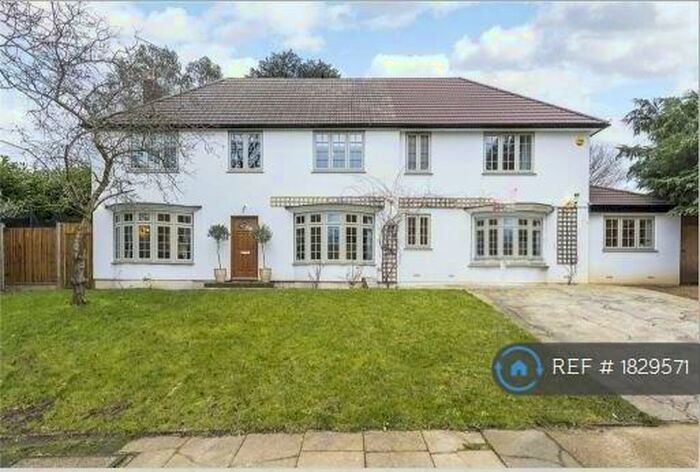 5 Bedroom Detached House To Rent In Clifford Avenue, Chislehurst, BR7