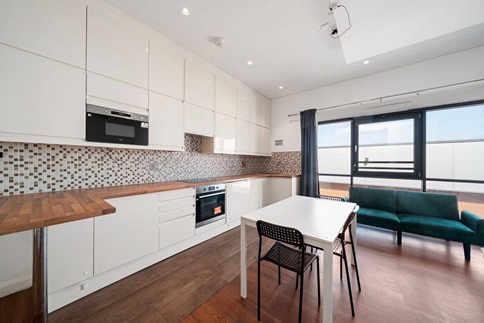 Studio To Rent In Vantage House, SW19