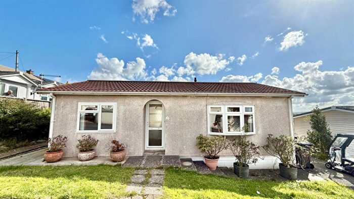2 Bedroom Park Home For Sale In Dune View Park Homes, Braunton, EX33