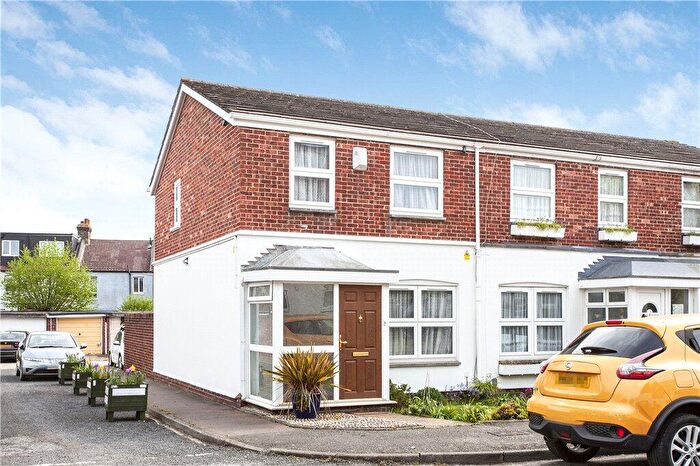 3 Bedroom End Of Terrace House For Sale In St. Lukes Close, London, SE25
