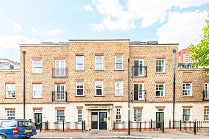 2 Bedroom Flat To Rent In Regent Terrace, South Lambeth, SW8
