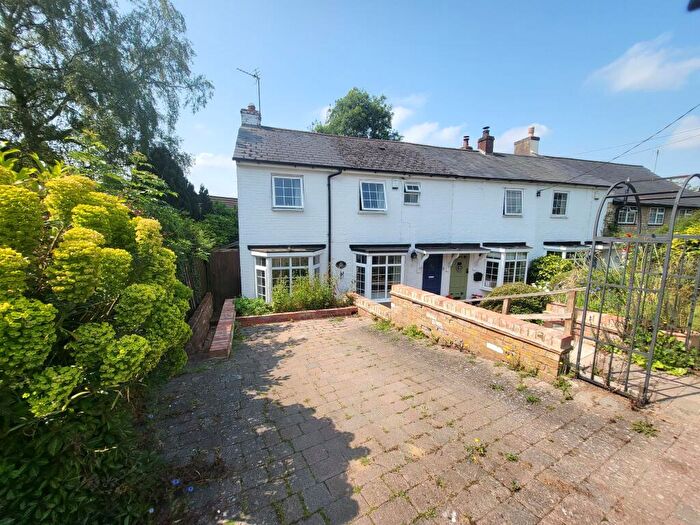 2 Bedroom End Of Terrace House For Sale In Mount Pleasant, Newport Pagnell, MK16