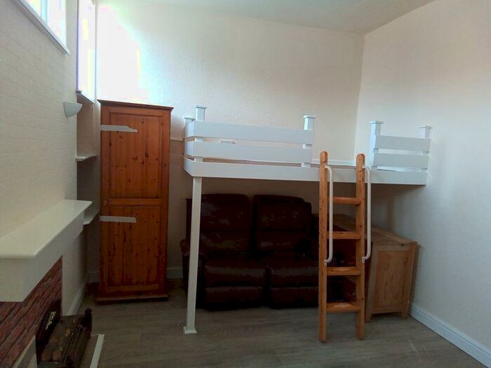 1 Bedroom Flat To Rent In Kiedel House, Flat Church Street, Lower Gornal, Dudley, DY3