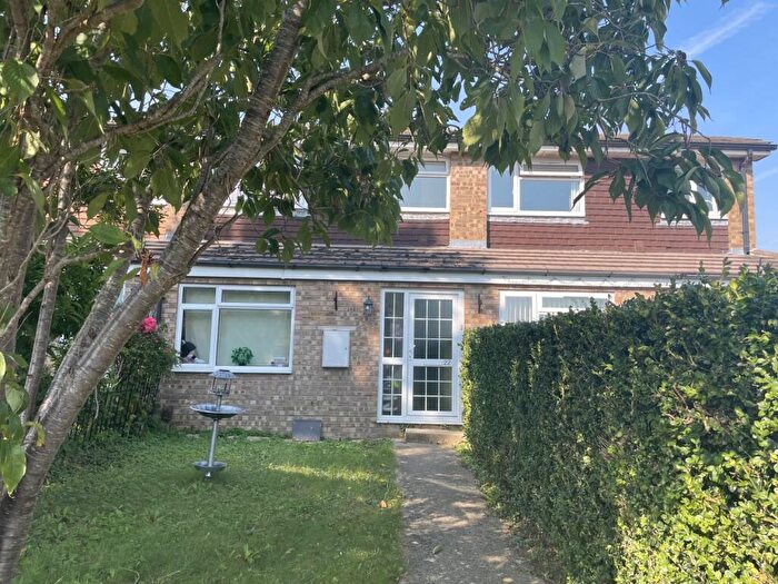 3 Bedroom Terraced House To Rent In Dovetrees, Carterton, Oxfordshire, OX18