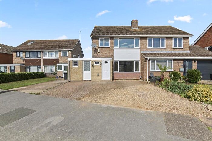 3 Bedroom Semi-Detached House For Sale In Bradshaw Way, Irchester, NN29
