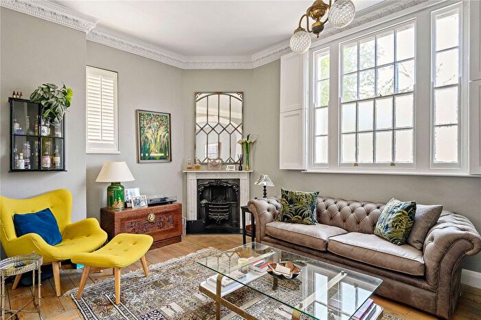 4 Bedroom End Of Terrace House To Rent In Prebend Street, London, N1