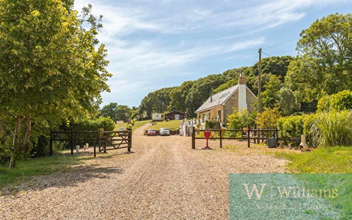 3 Bedroom Barn Conversion For Sale In Newport Road, Godshill, Ventnor, PO38