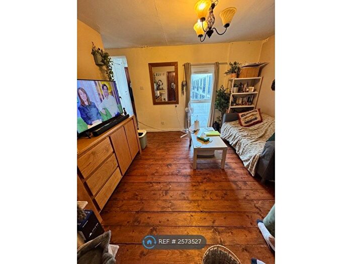 1 Bedroom Flat To Rent In Pratt Mews, London, NW1