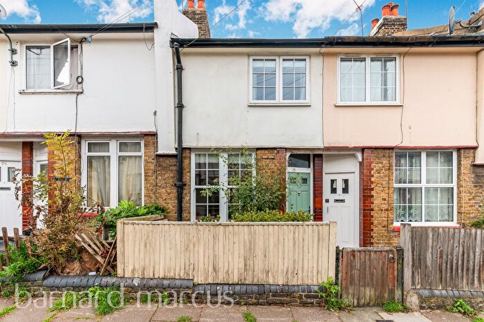 1 Bedroom Terraced House For Sale In Coteford Street, London, SW17