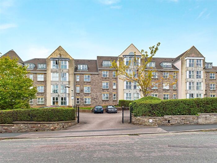 2 Bedroom Flat For Sale In Fishponds Road, Eastville, Bristol, BS5