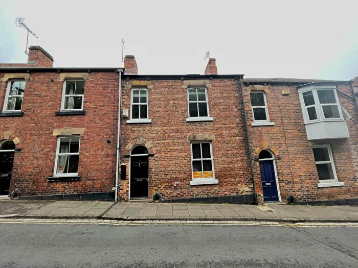 6 Bedroom House To Rent In Flass Street, DH1