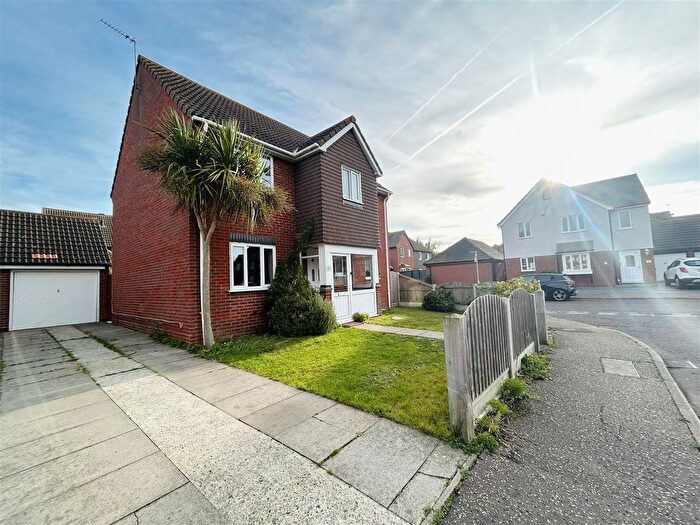 4 Bedroom Detached House To Rent In Sandwich Road, Clacton-On-Sea, CO15