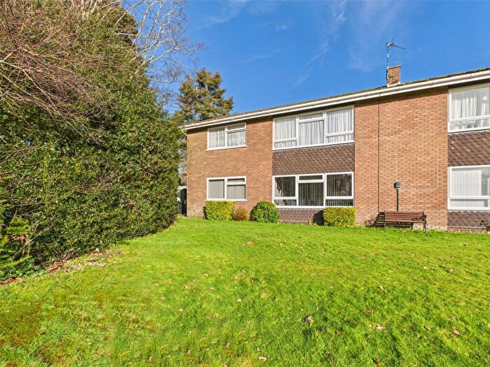 2 Bedroom Apartment For Sale In Rowan Drive, Highcliffe, Dorset, BH23
