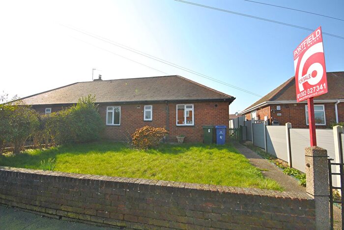 2 Bedroom Semi Detached Bungalow For Sale In Wilsic Road, Tickhill, Doncaster, DN11