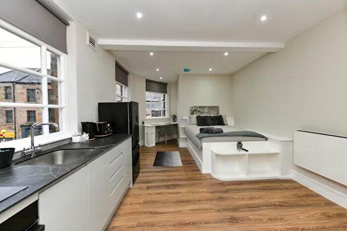 1 Bedroom Private Hall To Rent In Damside Street, Lancaster, LA1