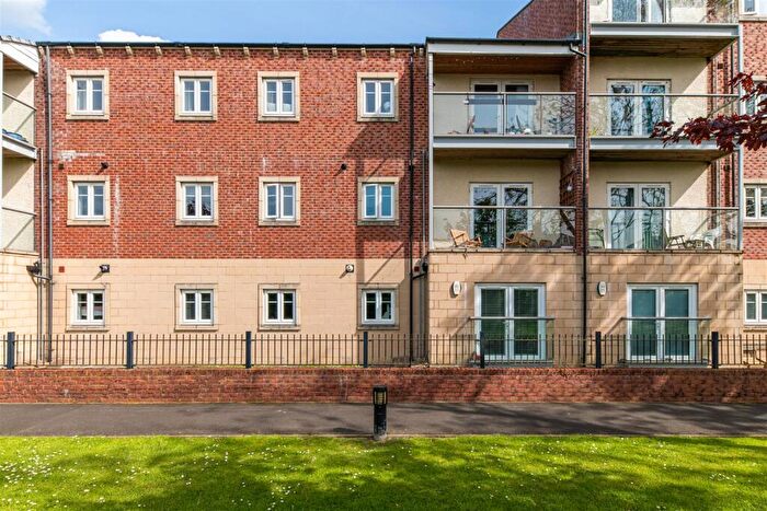 2 Bedroom Flat For Sale In Charlton Court, High Heaton, Newcastle Upon Tyne, NE7