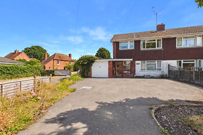 3 Bedroom Semi-Detached House For Sale In Englefield Road, Theale, Reading, Berkshire, RG7
