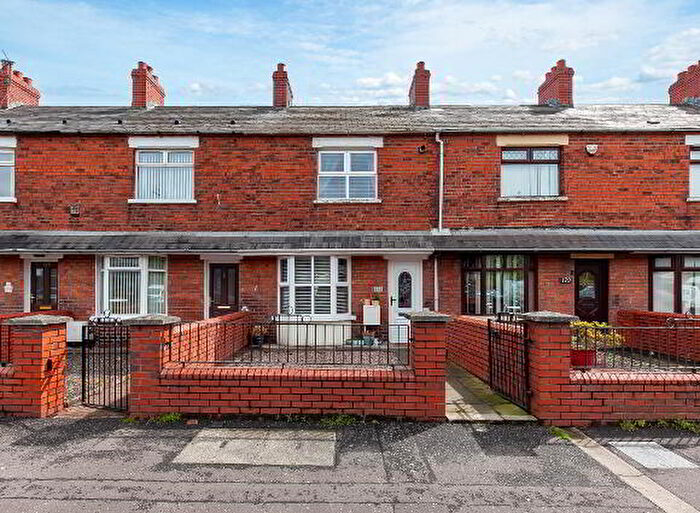 2 Bedroom Mid Terraced House For Sale In Shore Road, Belfast, BT15