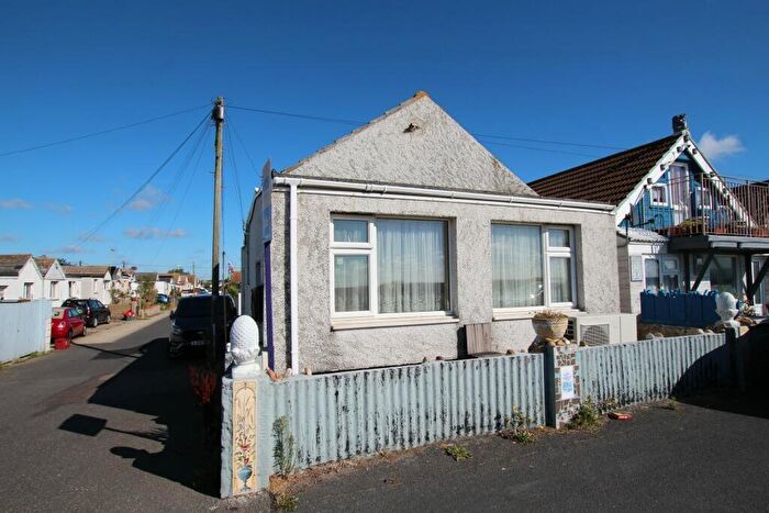 3 Bedroom Bungalow For Sale In Brooklands, Jaywick, Clacton-on-Sea, CO15