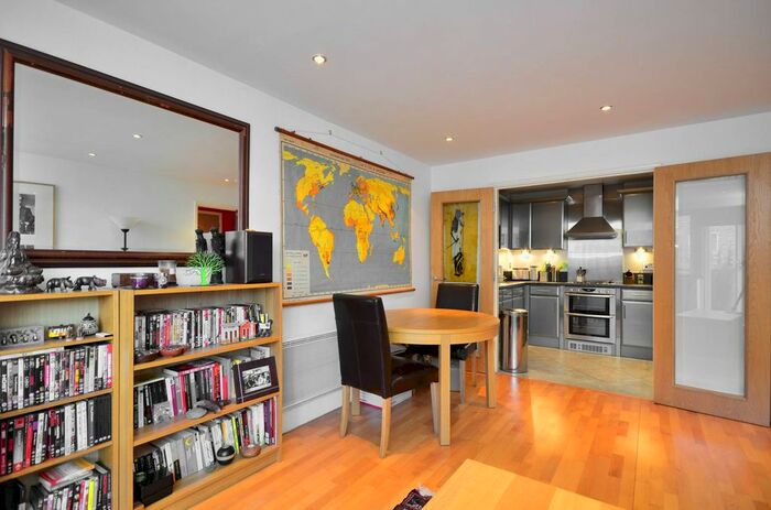 1 Bedroom Flat To Rent In Brentford High Street, Brentford, TW8