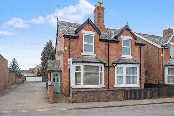 3 Bedroom Semi Detached House For Sale In Eaton Road, Stapleford, NG9