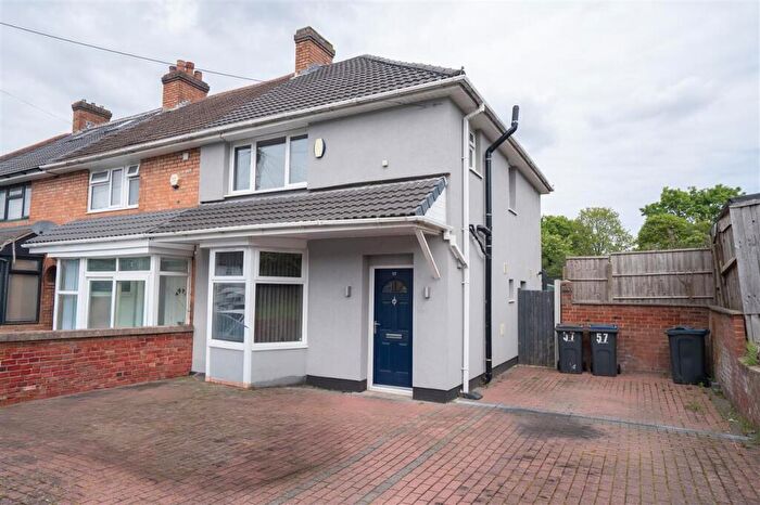 3 Bedroom End Of Terrace House For Sale In Flavells Lane, Birmingham, B25