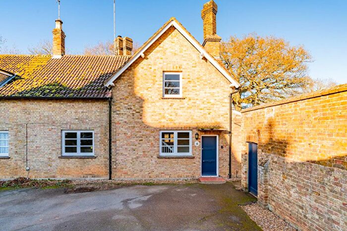 3 Bedroom Semi-Detached House For Sale In Watton House, Watton At Stone, Hertford, SG14