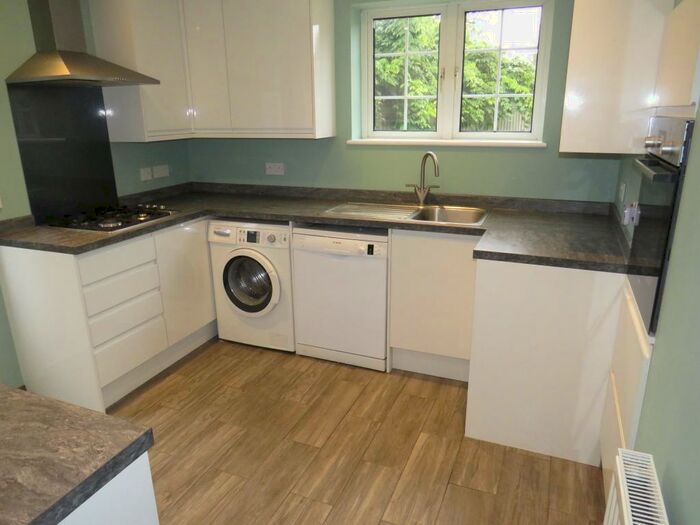 3 Bedroom House To Rent In Handside Lane, Welwyn Garden City, AL8
