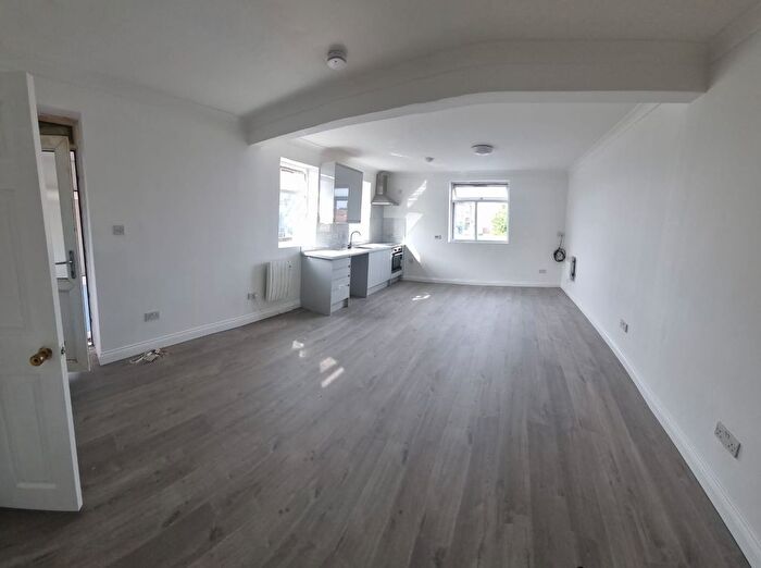 1 Bedroom Flat To Rent In Oxford Road, Reading, RG30
