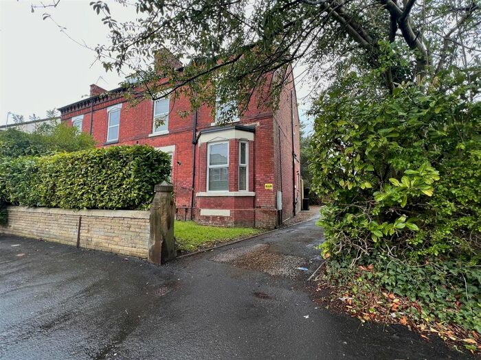 1 Bedroom Flat To Rent In A Lowfield Road, Shaw Heath, Stockport, SK2