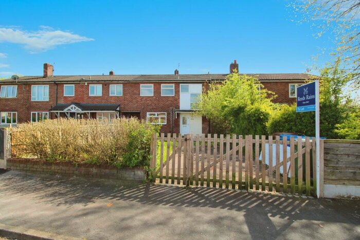 3 Bedroom Terraced House To Rent In Lapwing Lane, Stockport, Cheshire, SK5