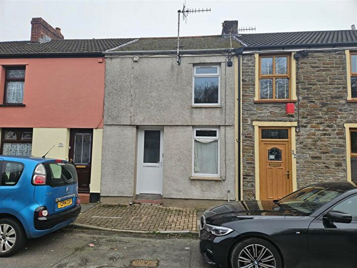 2 Bedroom Terraced House To Rent In Station Road, Tonyrefail, CF39