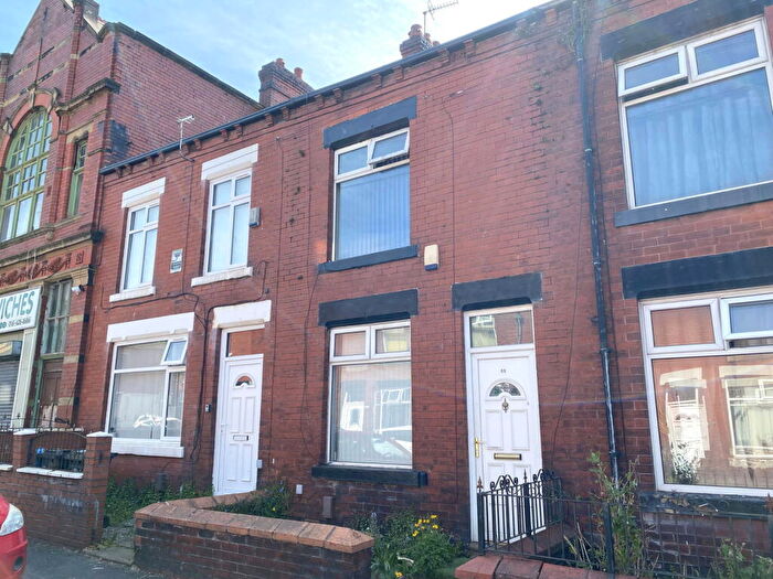 2 Bedroom Terraced House For Sale In Stanley Road, Chadderton, Oldham, OL9