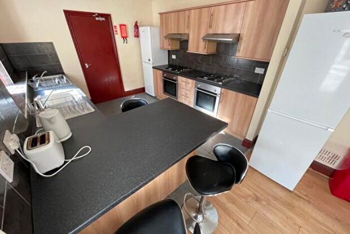 6 Bedroom Terraced House To Rent In Senghennydd Place Cardiff, CF24