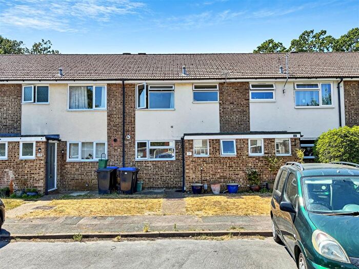 3 Bedroom Terraced House For Sale In The Willows, Byfleet, KT14