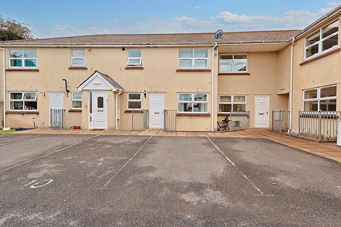 2 Bedroom Flat For Sale In Castor Road, Brixham, TQ5