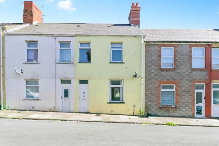 3 Bedroom Terraced House For Sale In Jenner Street, Barry, CF63
