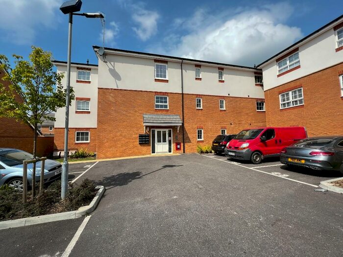 2 Bedroom Apartment To Rent In Swallow Close, Peacehaven, East Sussex, BN10