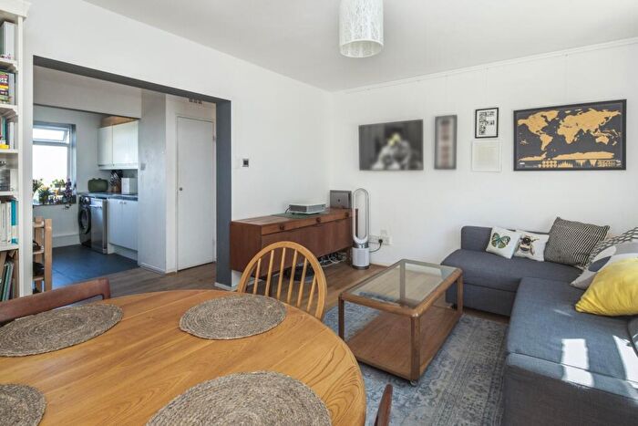 2 Bedroom Flat To Rent In Sydenham Hill Forest Hill, SE23