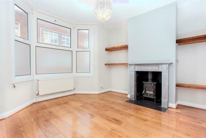 3 Bedroom House To Rent In Dewe Road, Brighton, BN2