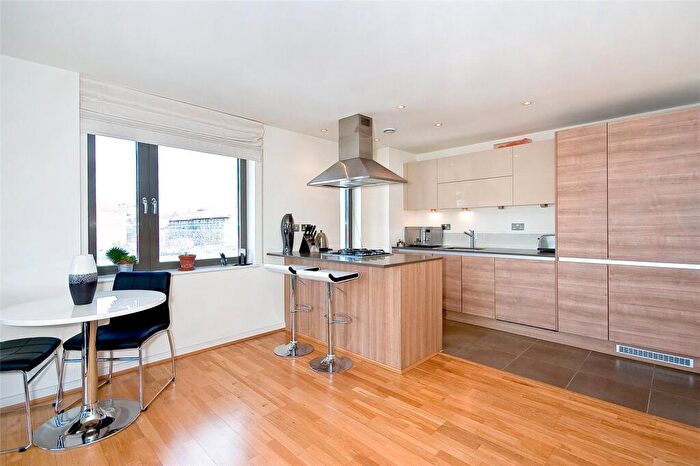 2 Bedroom Apartment To Rent In Fletcher Street, E1