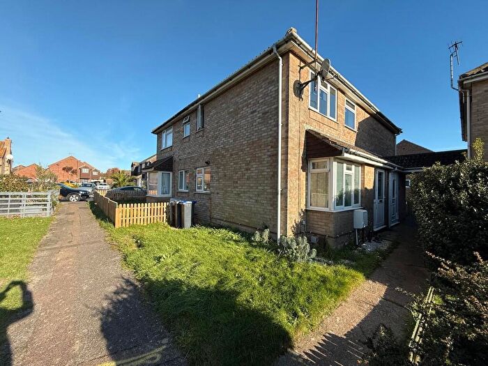 1 Bedroom End Of Terrace House To Rent In Church Green, Shoreham-by-Sea, BN43