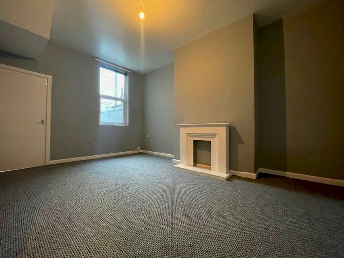 3 Bedroom Property To Rent In Buchanan Street, Blackpool, Lancashire, FY1