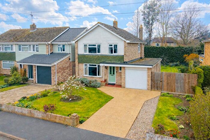 3 Bedroom Detached House For Sale In Parkway, St. Ives, Cambridgeshire, PE27