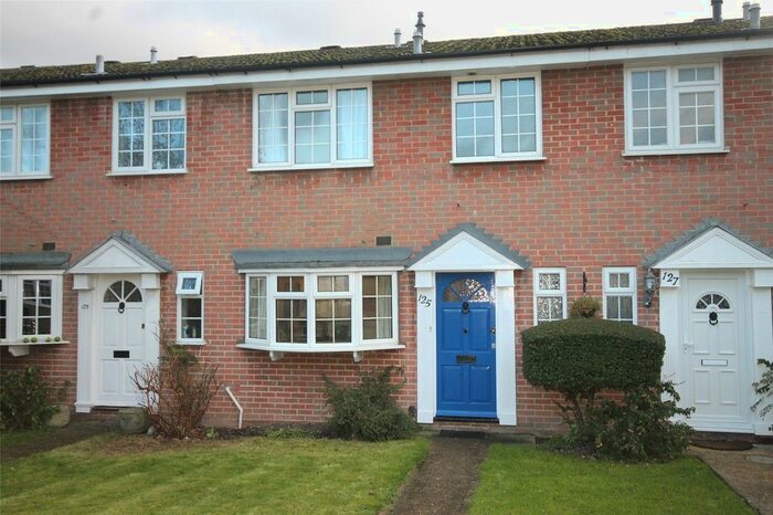 3 Bedroom Detached House To Rent In Waters Drive, Staines-Upon-Thames, Surrey TW18