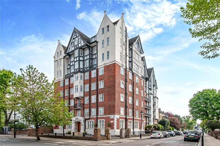 Studio For Sale In Mortimer Court, Abbey Road, St John's Wood, London, NW8