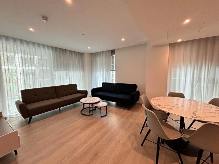 2 Bedroom Apartment To Rent In Darwin House, Prince Of Wales Drive, SW11