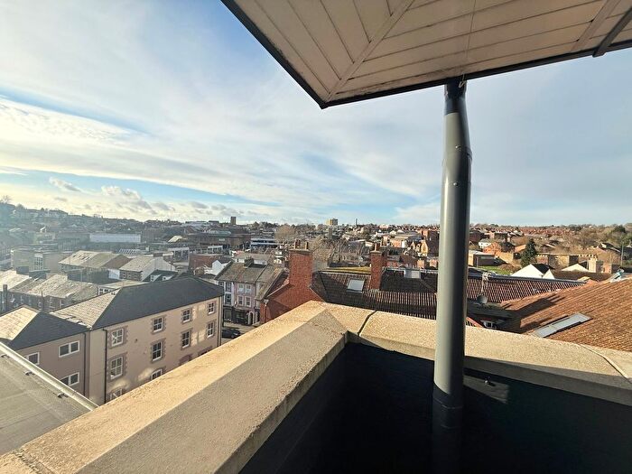 1 Bedroom Flat To Rent In Newton Road, Yeovil, BA20