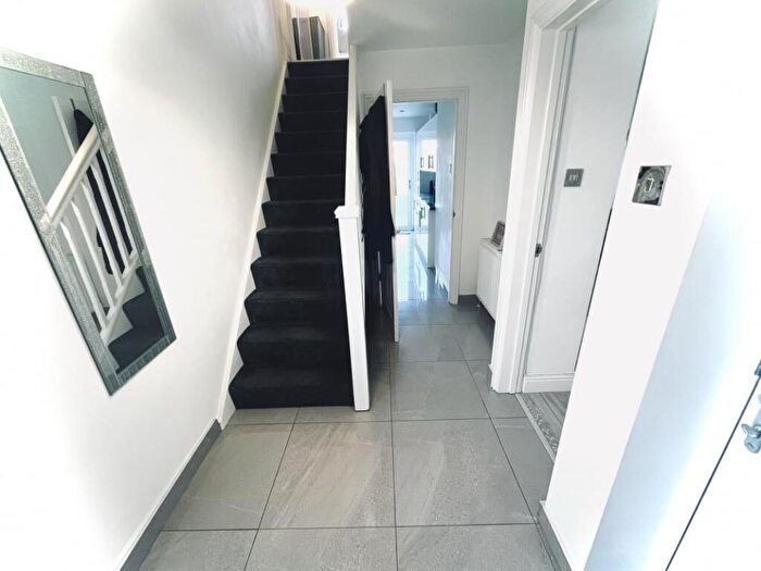 2 Bedroom Terraced House For Sale In Bretons, Basildon, SS15